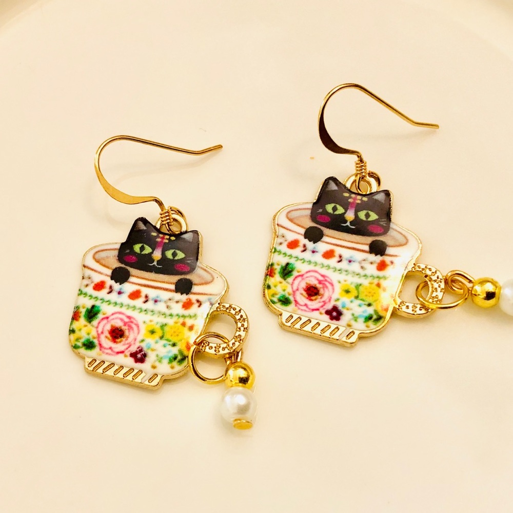 Kitty in a Teacup Earrings - Cat Lover Black Cat